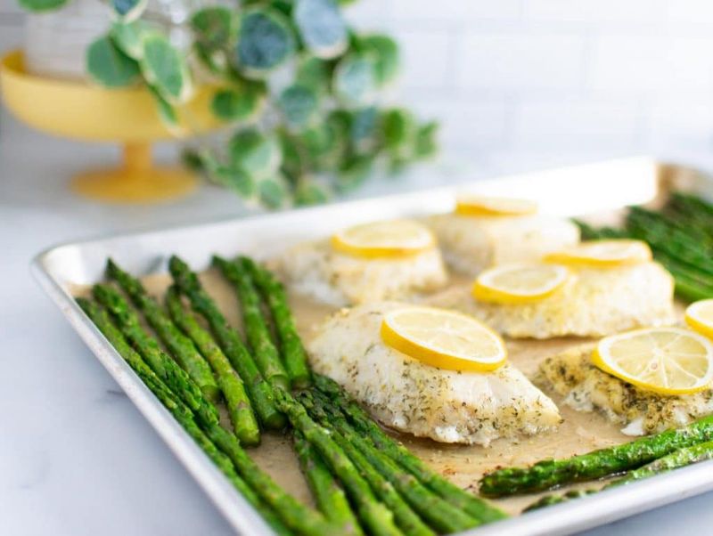 Lemon-Herb Baked Cod with Asparagus