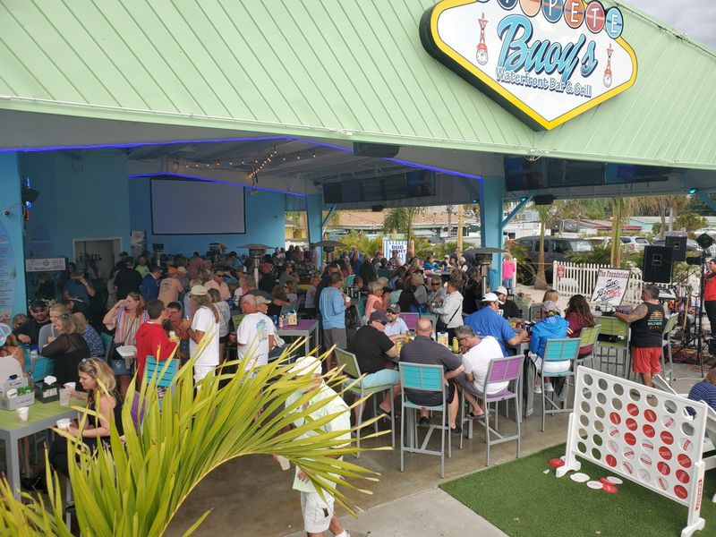 Buoys Waterfront Bar & Grill – St. Pete Beach