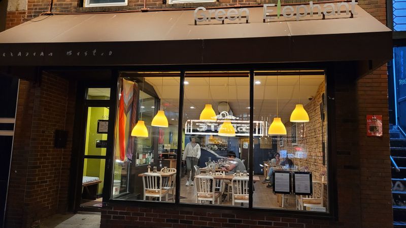 Maine: Green Elephant Vegetarian Bistro, Portland