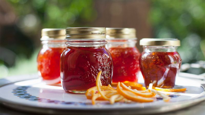 Jelly (U.S.) vs jam (U.K.)