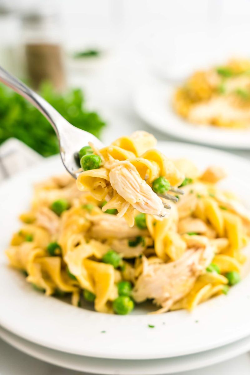 Buttered Noodles With Chicken