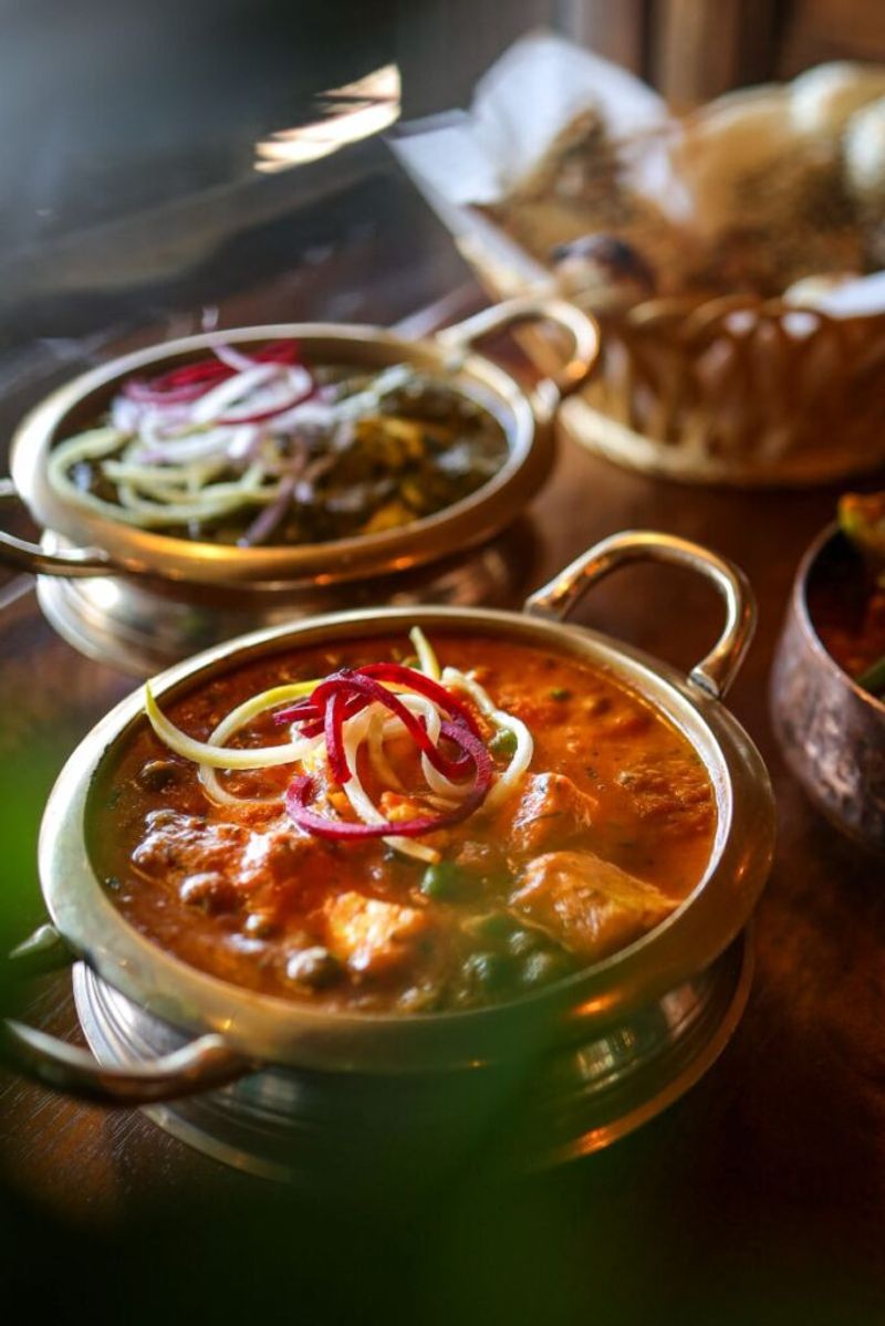 Curry like spiced stews