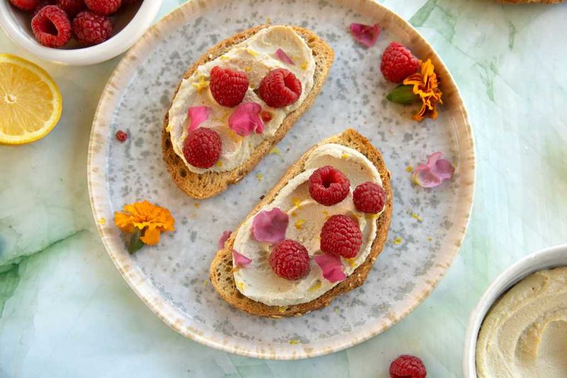 Ricotta Berry Cinnamon Bowl