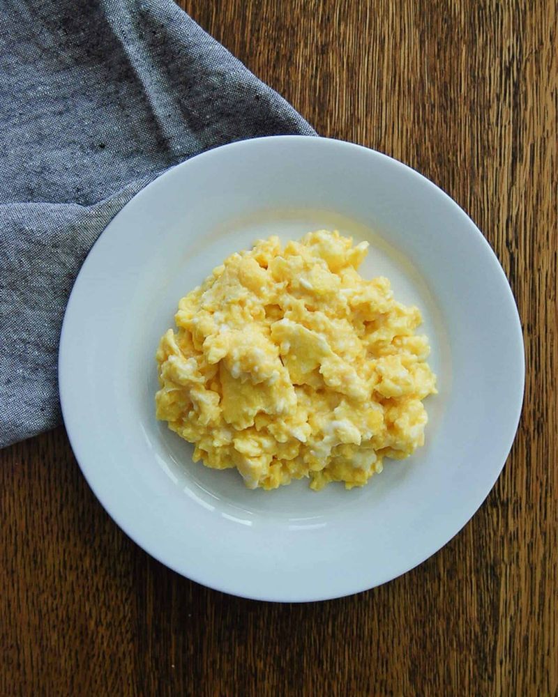 Butter and Garlic Powder Scramble