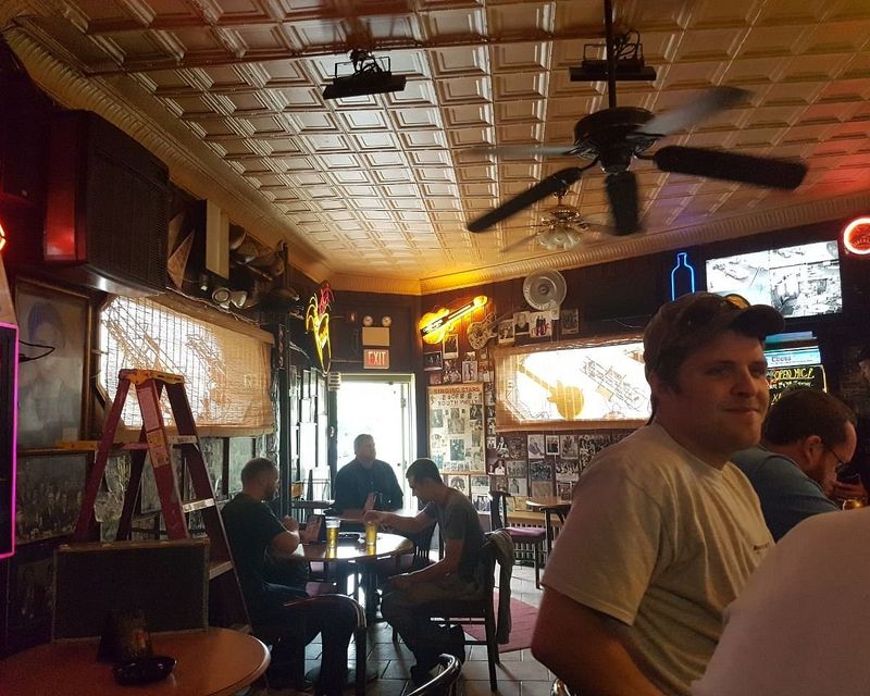 Ray’s Happy Birthday Bar - Philadelphia