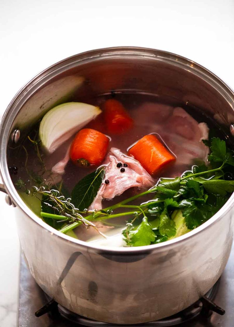 Free Range Chicken Broth