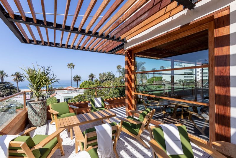 Beachside Restaurant & Bar, Santa Monica, California