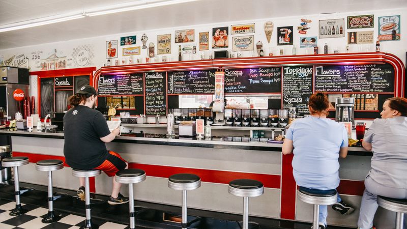 Alabama: Payne's Sandwich Shop and Soda Fountain (Scottsboro)