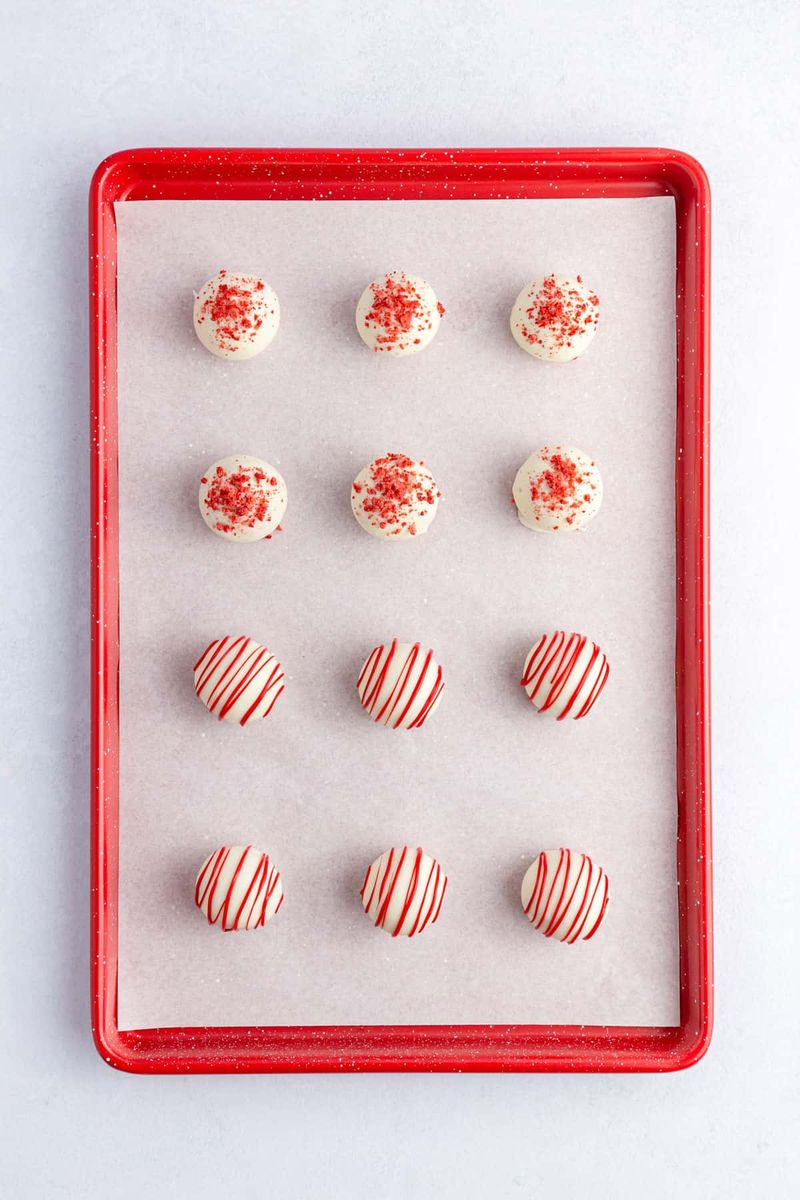 Strawberry Cake Pops