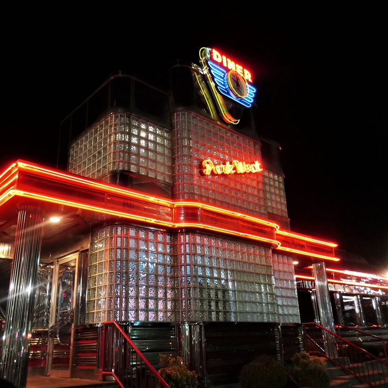 Park West Diner, Woodland Park