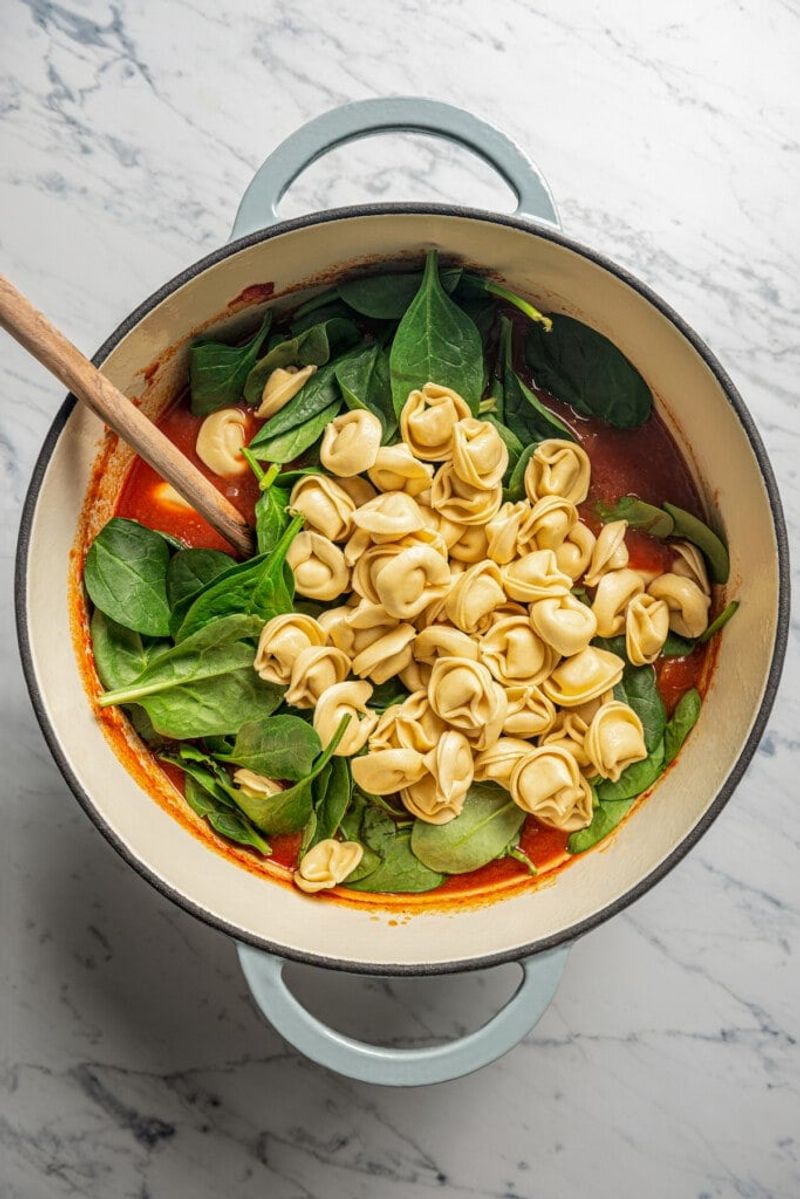 Spinach and Tortellini Florentine Soup