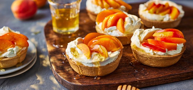 Apricot Mascarpone Tartlets