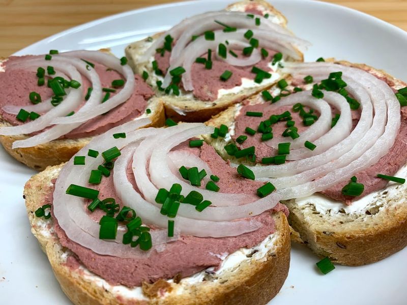 Braunschweiger (Liverwurst)