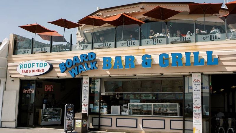 Boardwalk Bar & Grill Pizza Window - Point Pleasant