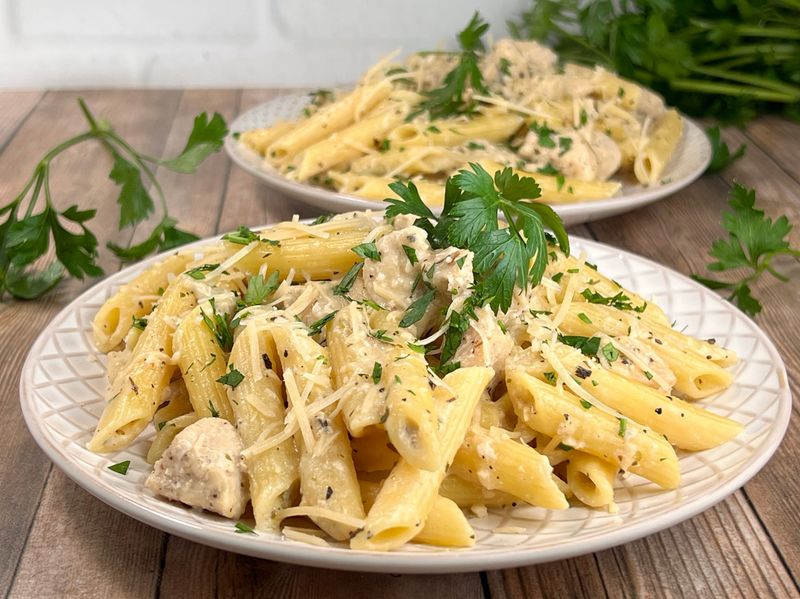 Creamy Garlic Parmesan Pasta