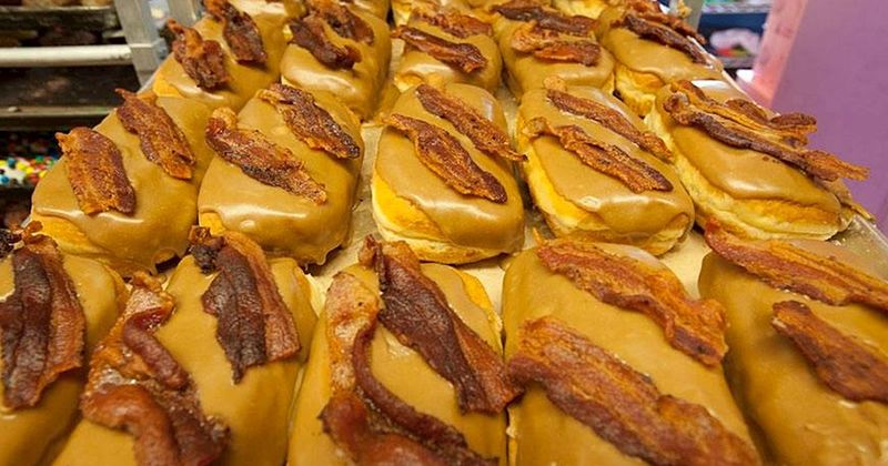 Voodoo Doughnut Maple Bacon Bar