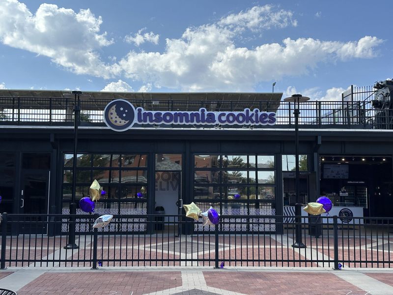 Insomnia Cookies