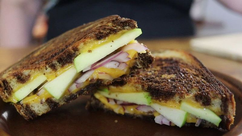 Apple and Sharp Cheddar