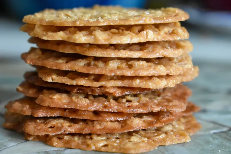 Coconut Crisp Lattices