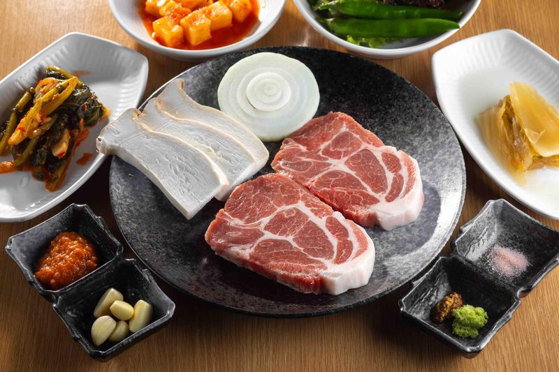 Moksal (Pork Neck/Collar)