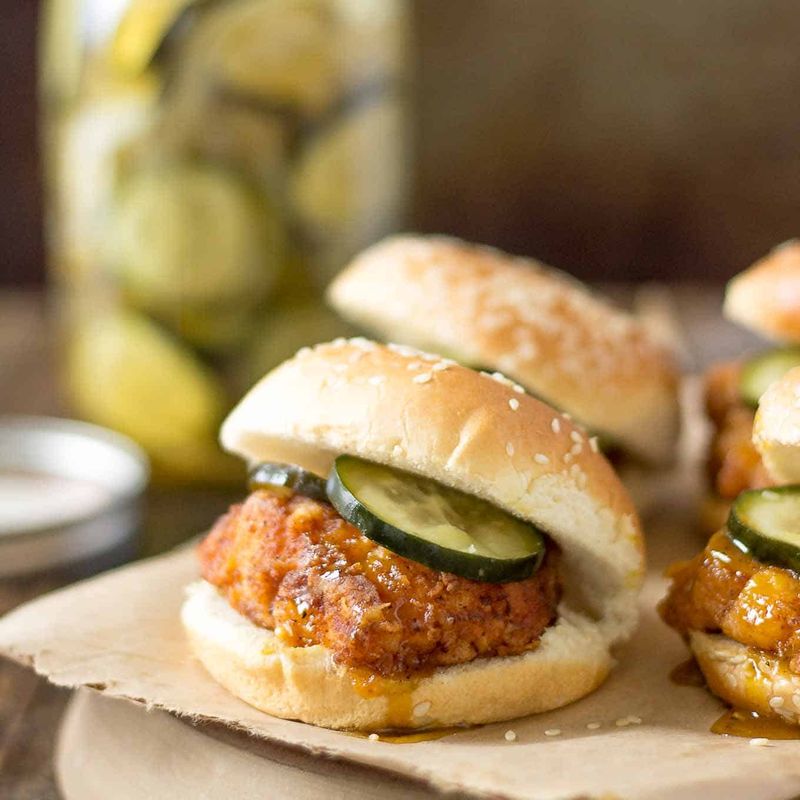 Mini Chicken Sliders With Pickles