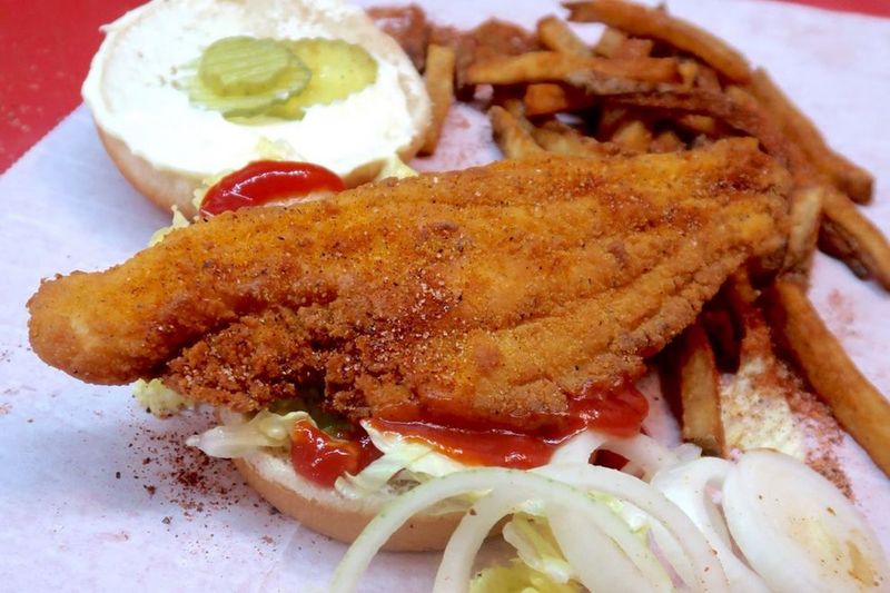 Fried Catfish Sandwich (Mississippi Delta)