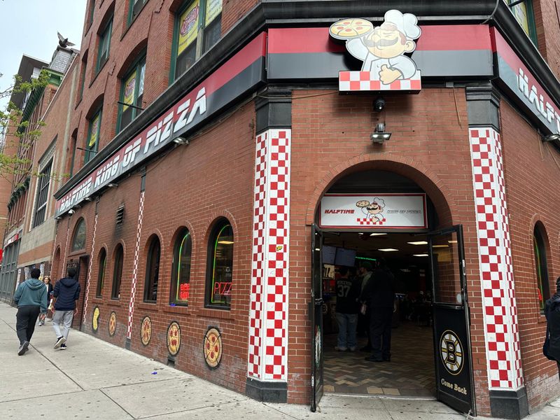 Halftime King of Pizza: Dorchester's Slice Royalty