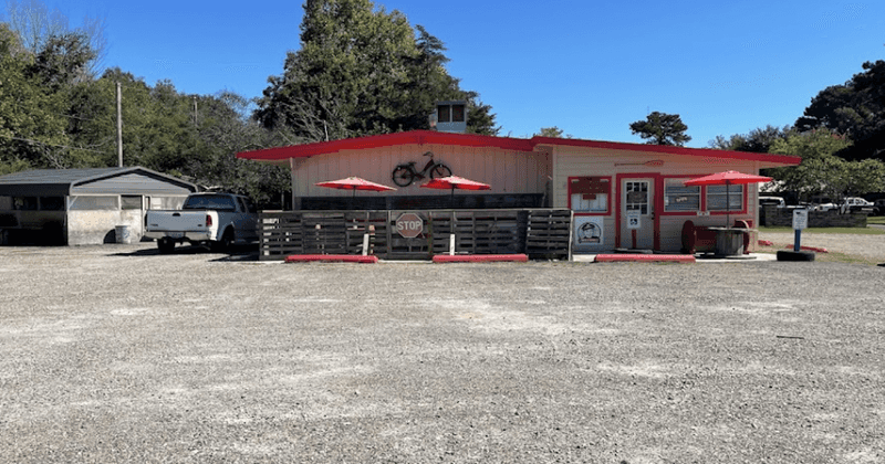 Phat Tabbs: Soul Food Meets Smoke