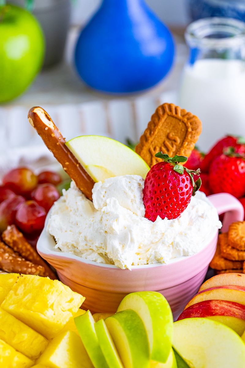 Cream Cheese Fruit Dip (3-Ingredient Classic)