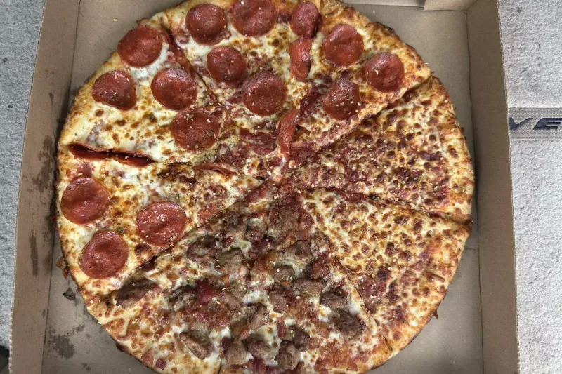 Customize light or extra toppings