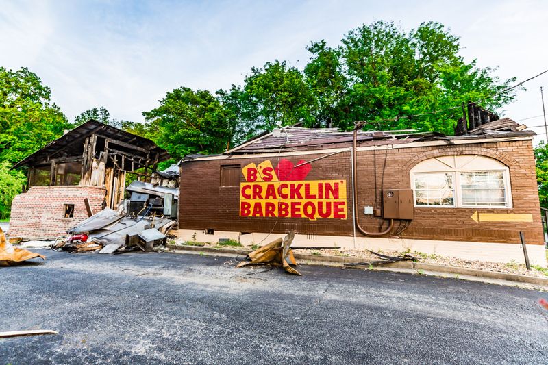 B’s Cracklin’ BBQ — Savannah, GA