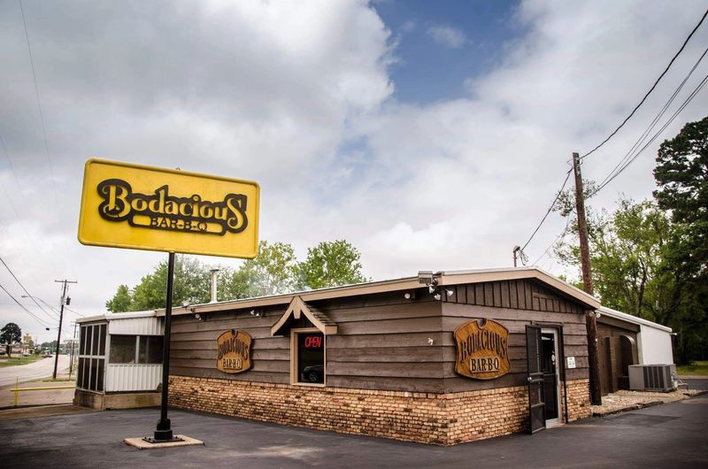 Bodacious Bar-B-Q on Mobberly Avenue