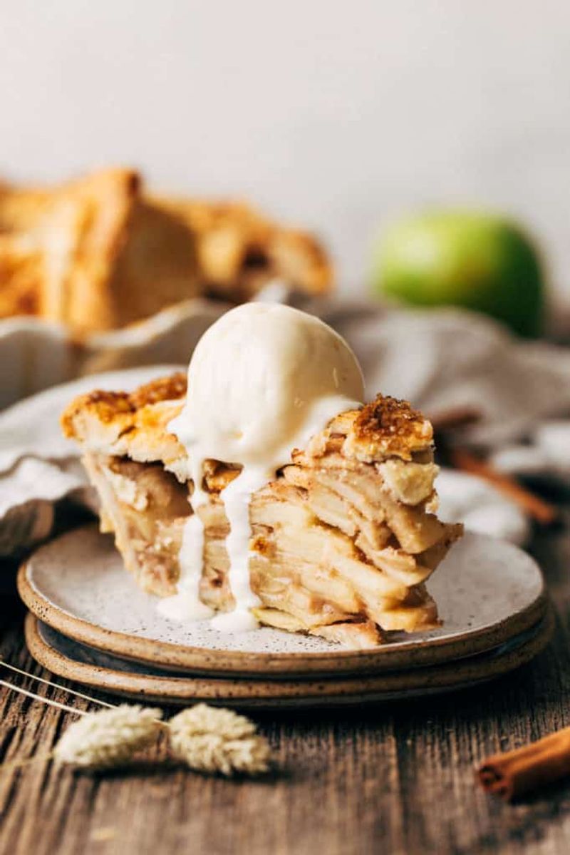 Apple Pie With Vanilla Ice Cream