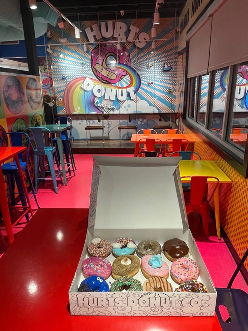 Hurts Donut – Cincinnati (Montgomery area)