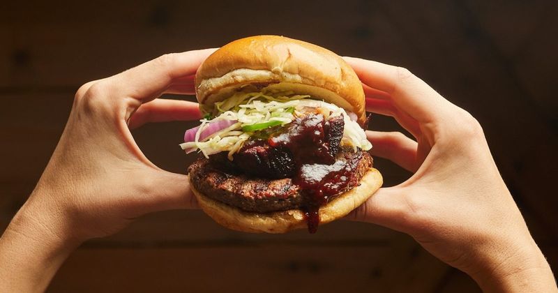 Brobecks Barbeque – Burnt End Sandwich