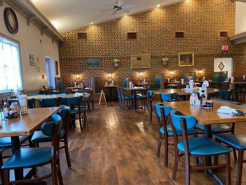 Hoss's Steak & Sea House (Central Pennsylvania)