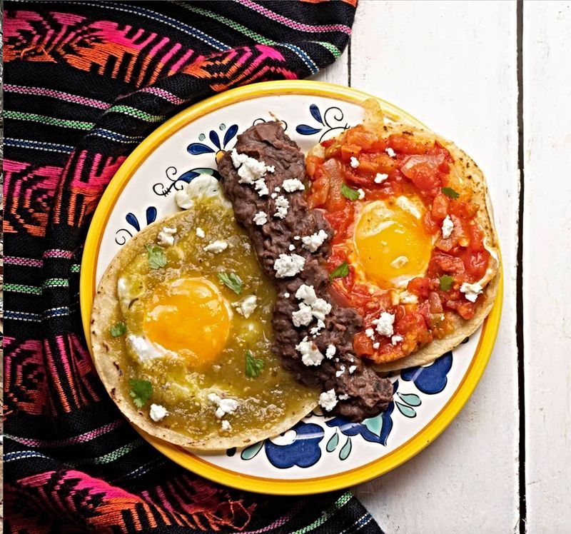 Huevos Divorciados
