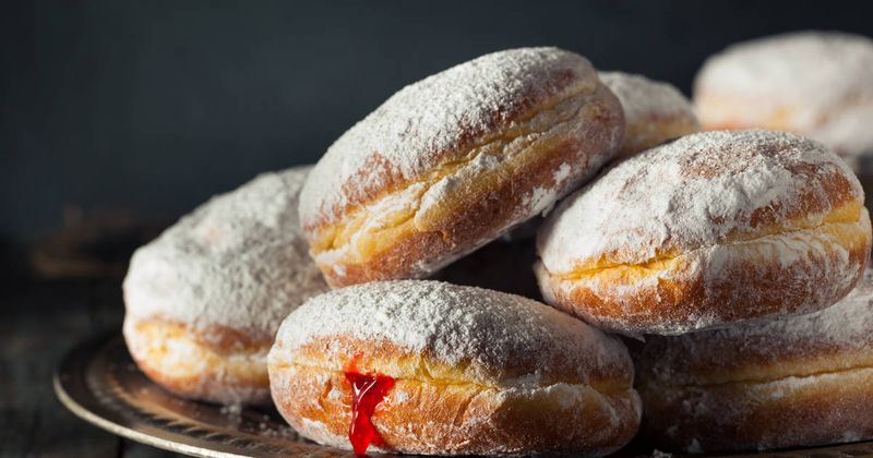 Paczki (Polish Filled Doughnuts)