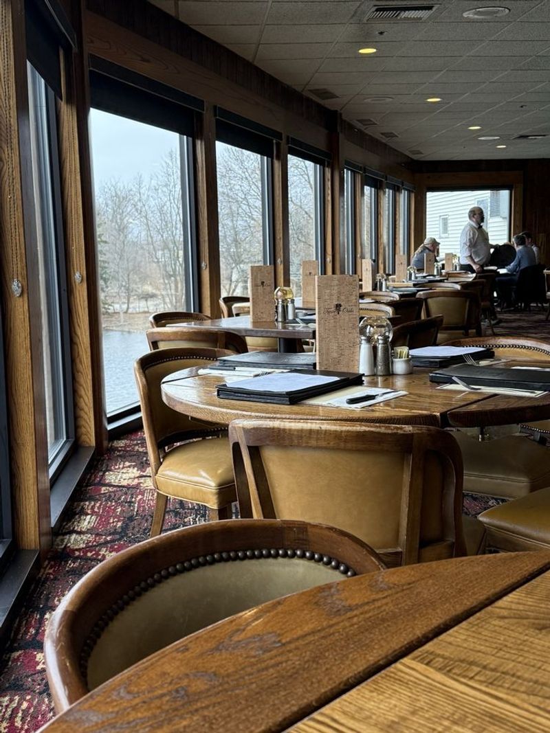 Twin Oaks (Cranston)