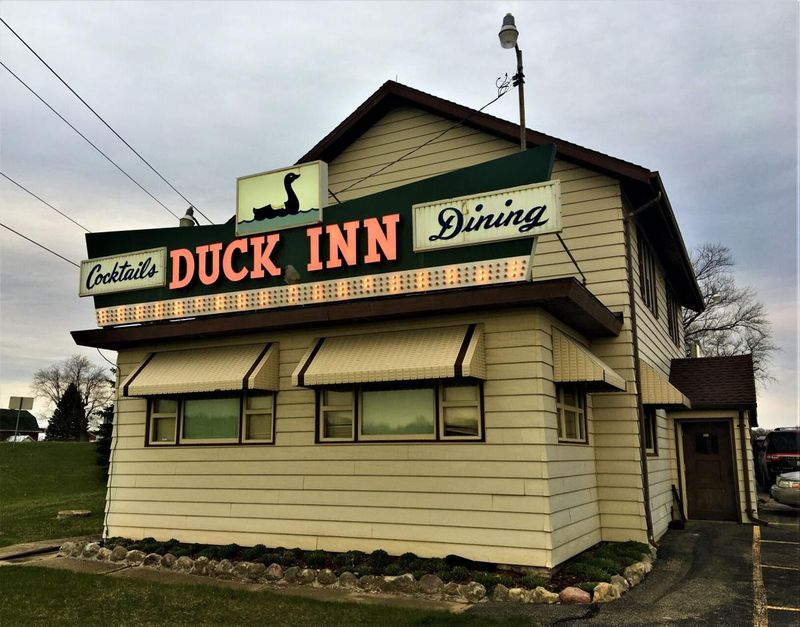 The Duck Inn – Delavan