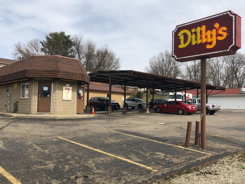 Dilly’s Drive-In – Cuyahoga Falls / Akron Area