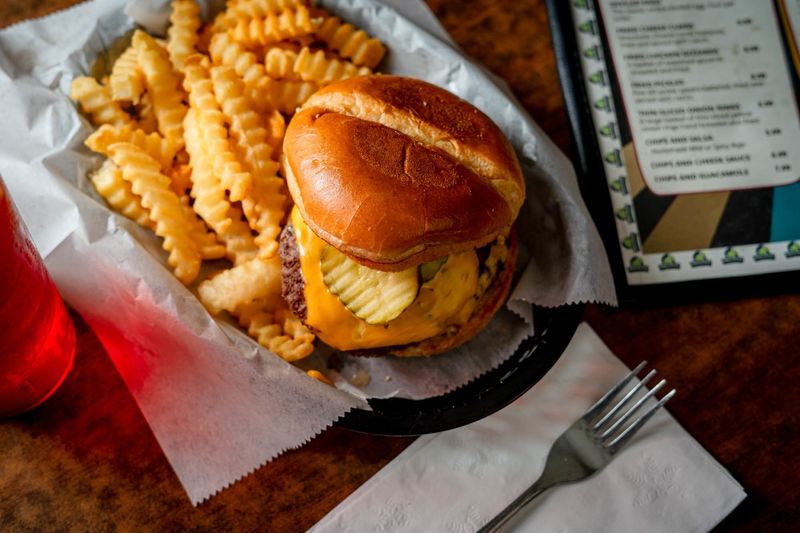 The High Life Lounge (Iowa)