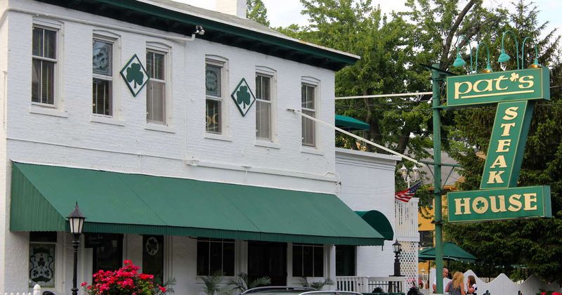 Pat’s Steakhouse — Louisville, KY