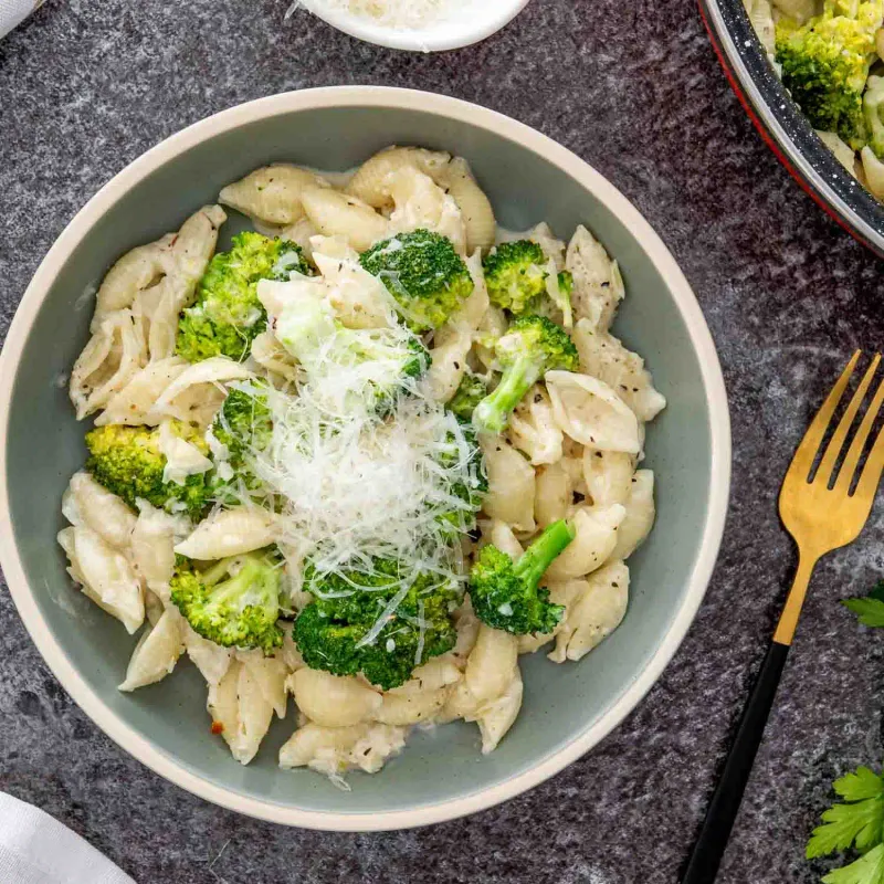 Creamy Broccoli Pasta Bake