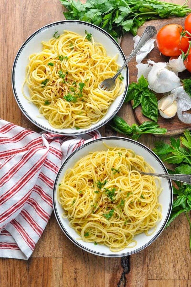 Pasta for Two With Garlic and Olive Oil