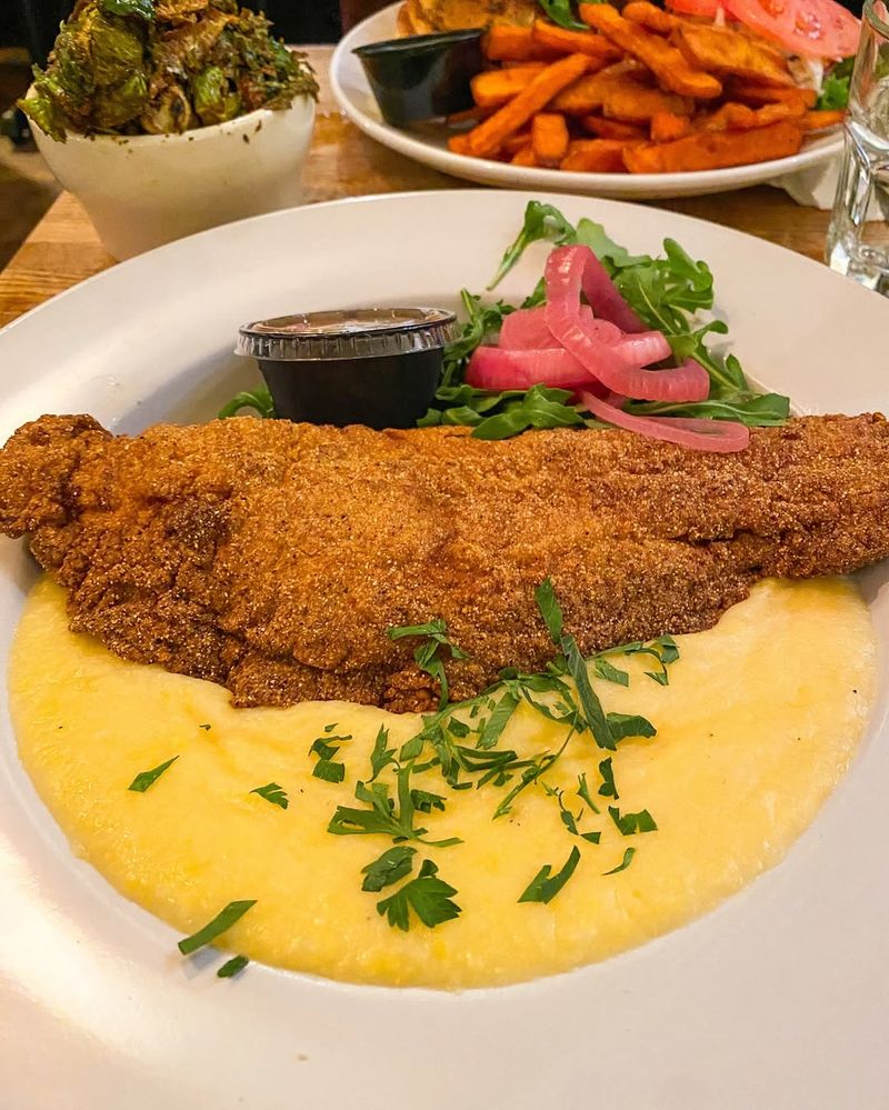 Peaches Kitchen & Bar