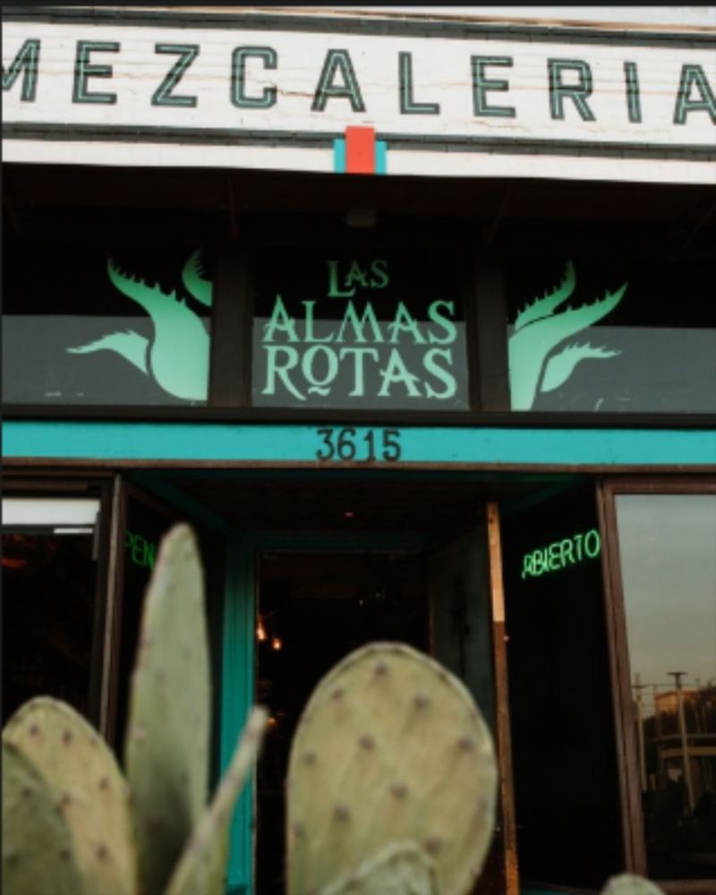 Las Almas Rotas: Dallas' Mezcal Temple With Food To Match