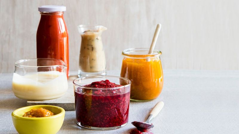 Sugary condiments used like a sauce blanket