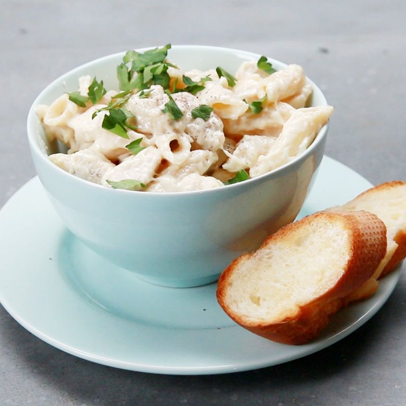 One-Pot Chicken Alfredo-Style Pasta