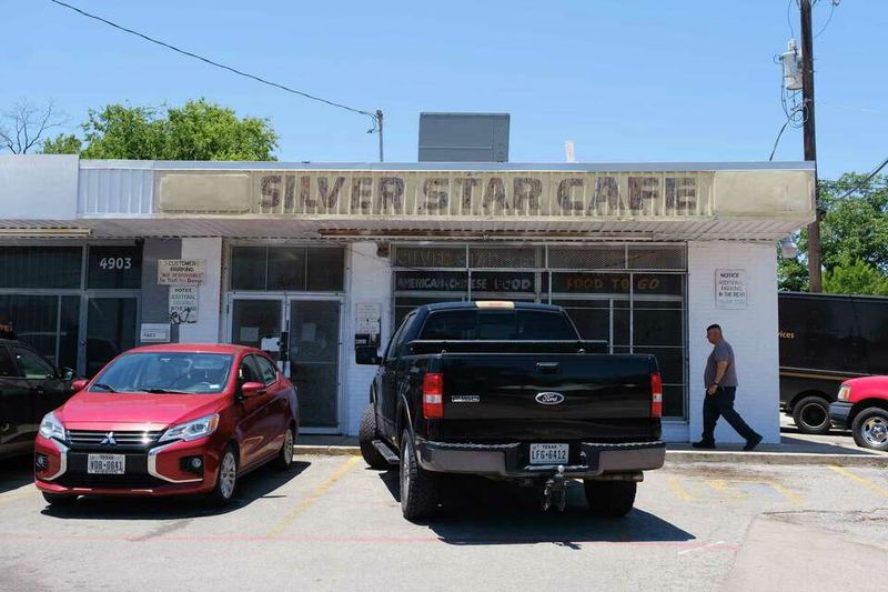 Silver Star Café: Timeless Texan Breakfast Institution